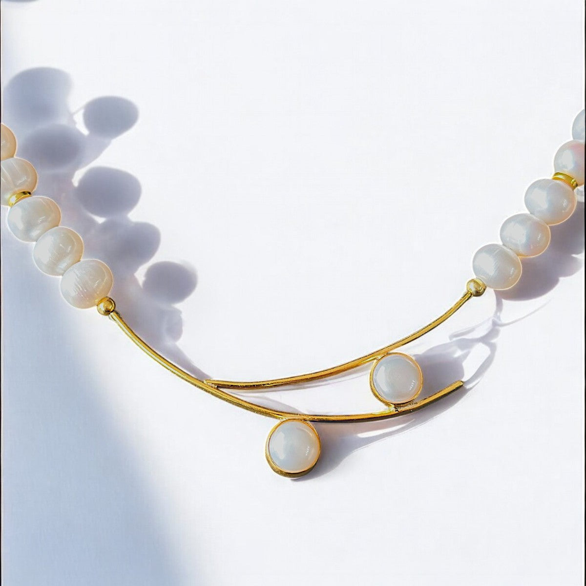 Arc Freshwater Pearls Necklace in 925 Sterling Silver